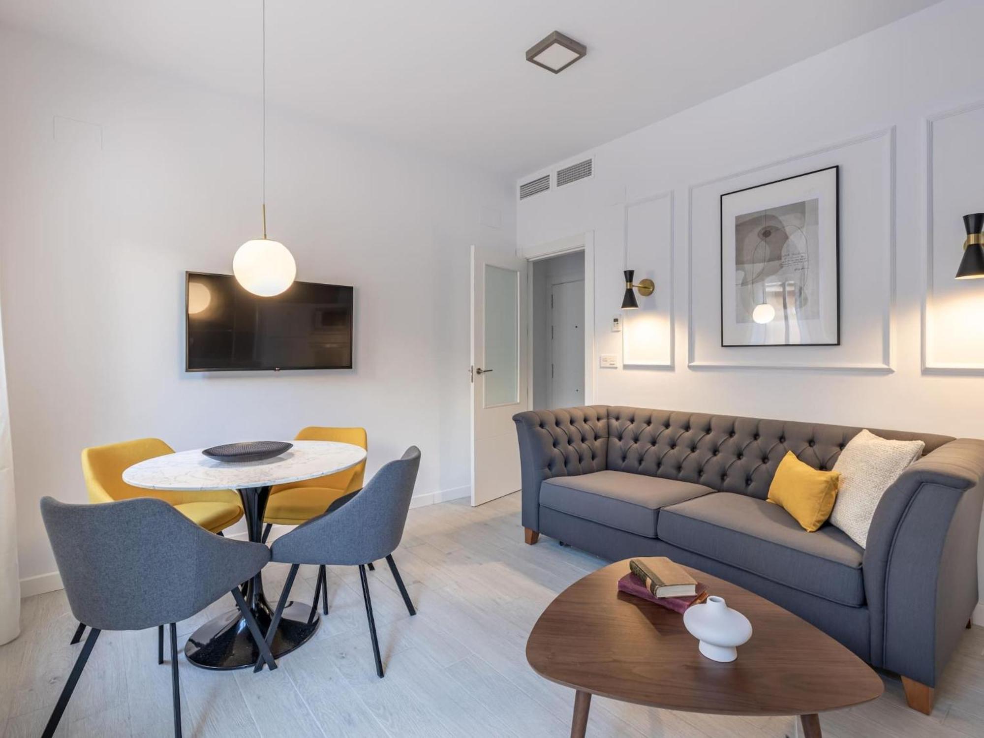 Central Stylish And Elegant 1 & 2 Bedroom Apartments III Granada Exteriér fotografie