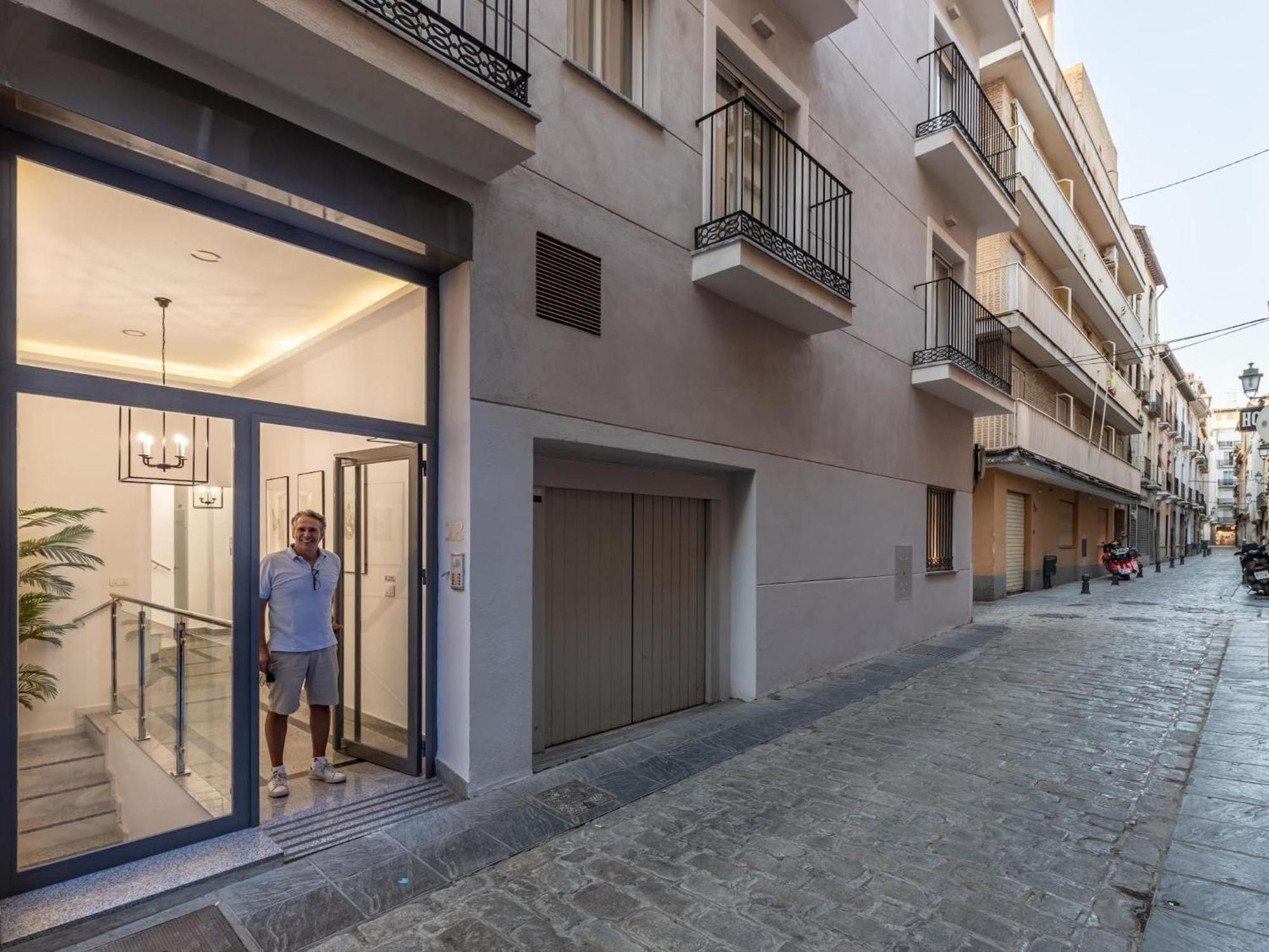 Central Stylish And Elegant 1 & 2 Bedroom Apartments III Granada Exteriér fotografie