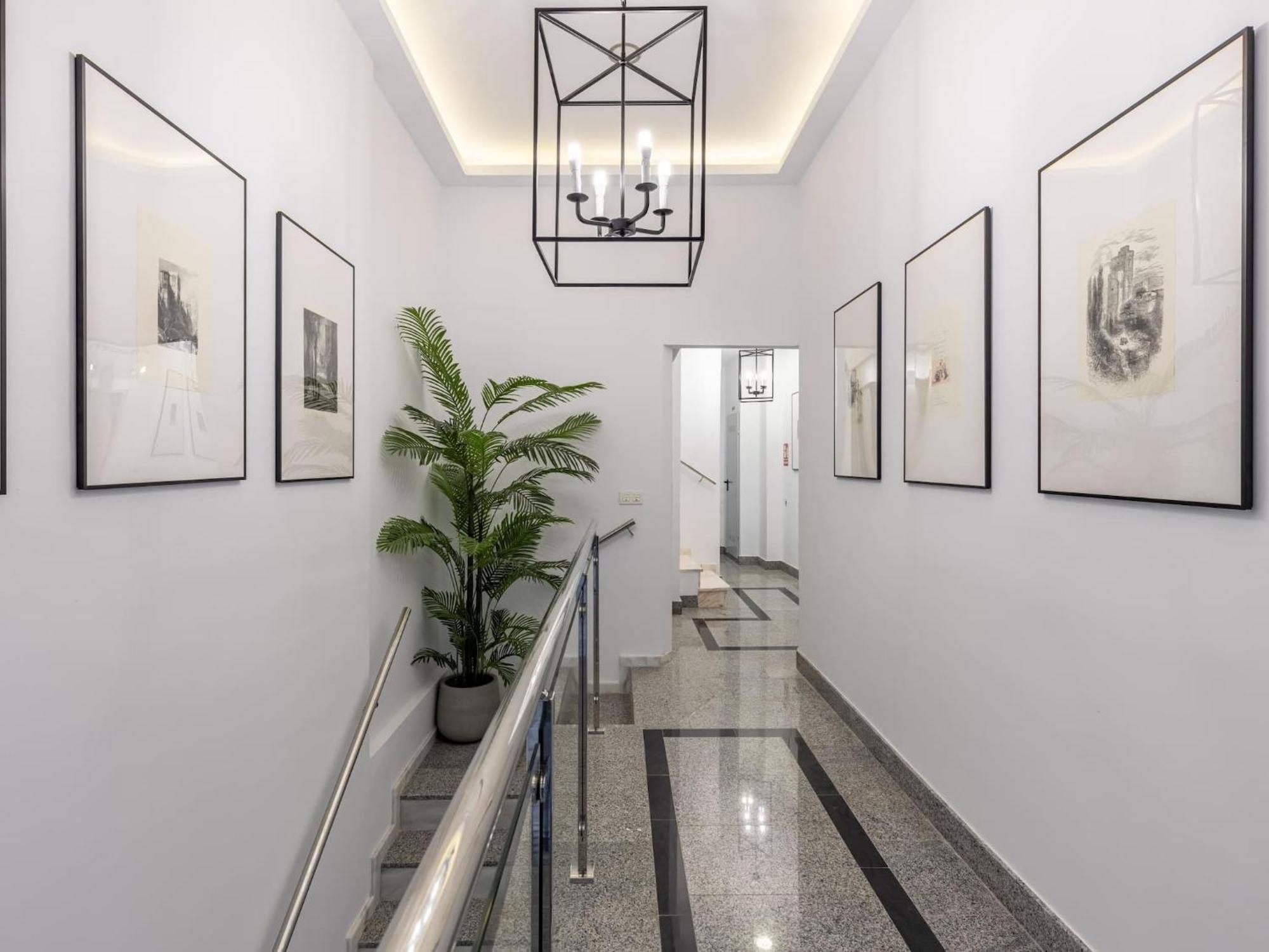 Central Stylish And Elegant 1 & 2 Bedroom Apartments III Granada Exteriér fotografie