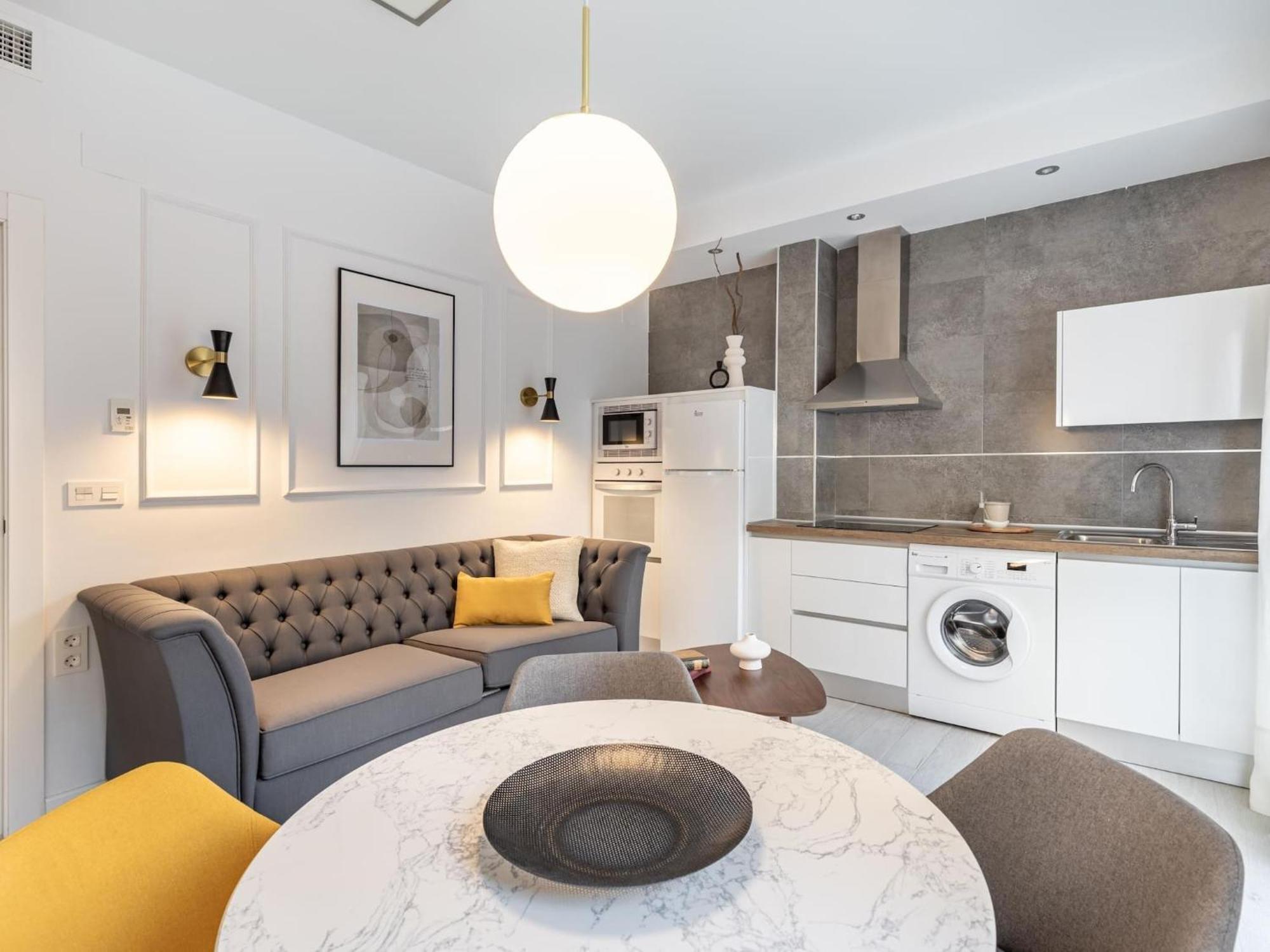 Central Stylish And Elegant 1 & 2 Bedroom Apartments III Granada Exteriér fotografie