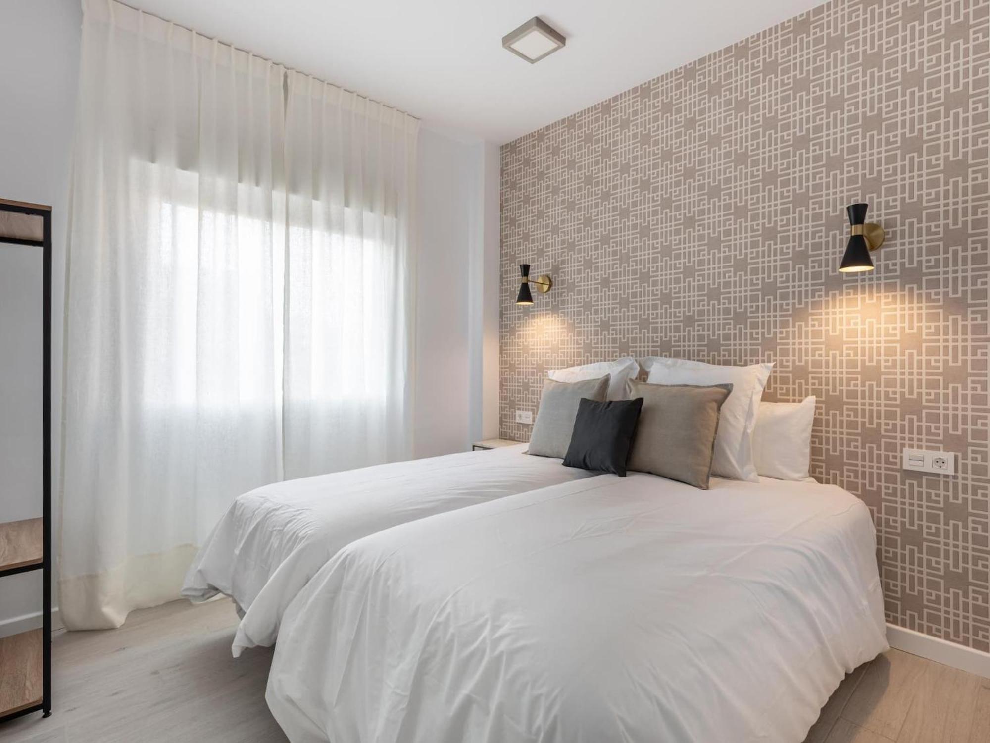 Central Stylish And Elegant 1 & 2 Bedroom Apartments III Granada Exteriér fotografie