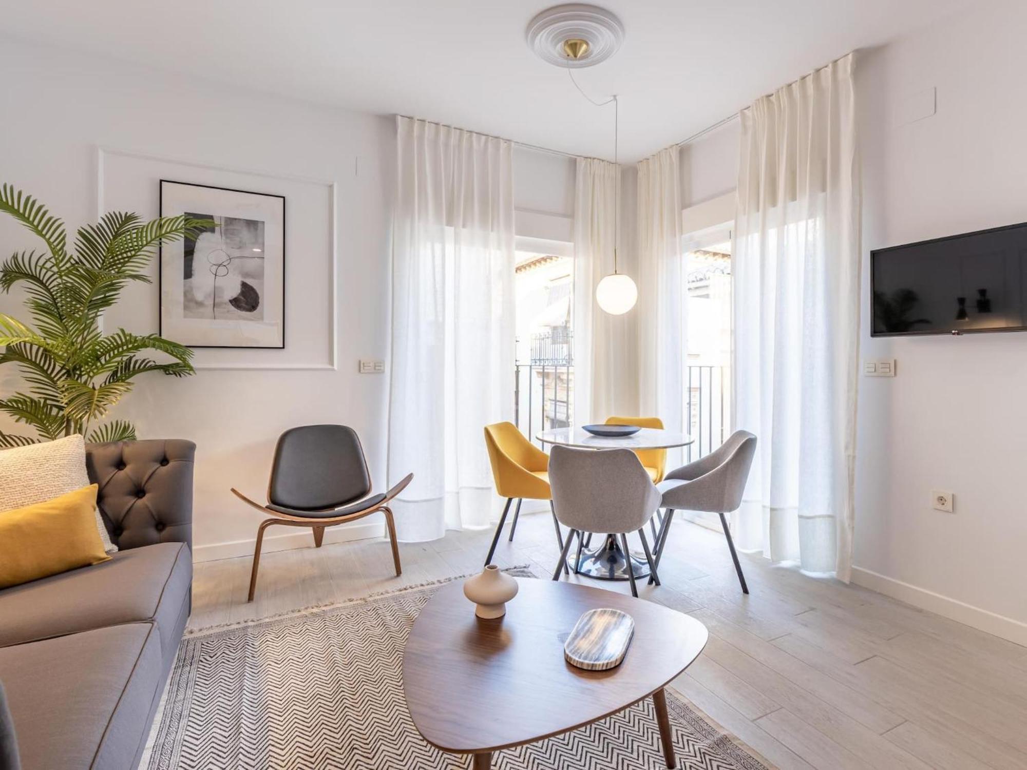 Central Stylish And Elegant 1 & 2 Bedroom Apartments III Granada Exteriér fotografie